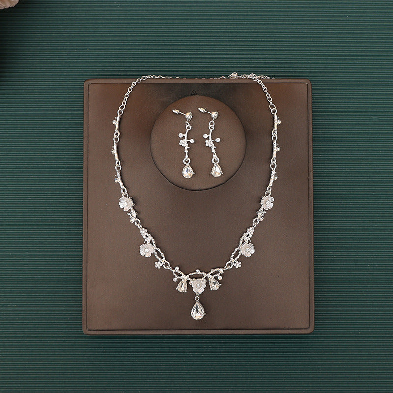 Korean Bride Necklace Earrings Two-piece Decorations Wedding Yarn Wedding Jewelry Wedding Accessories Dance Studio