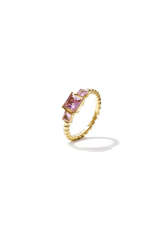 Ring met vierkante steentjes