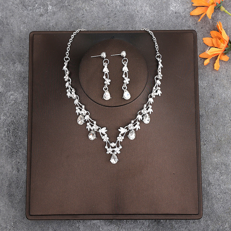Korean Bride Necklace Earrings Two-piece Decorations Wedding Yarn Wedding Jewelry Wedding Accessories Dance Studio